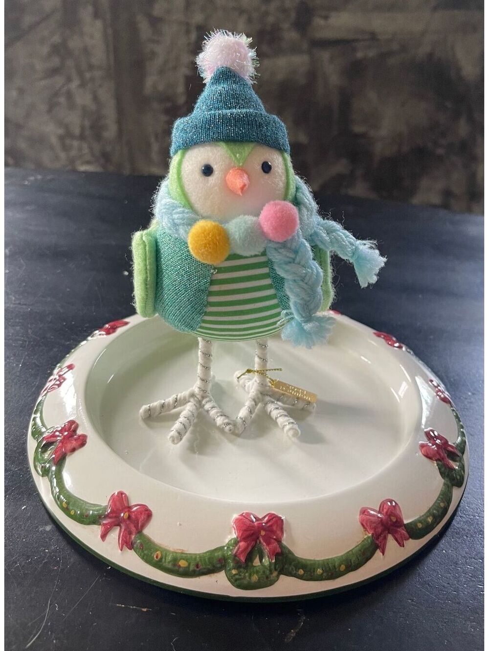 Peary 2024 Reunion Bird Figurine-Featherly Friends - Hatched 2018